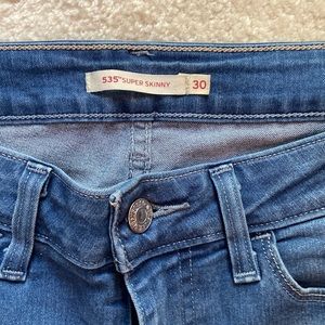 Levi's super skinny sz 30